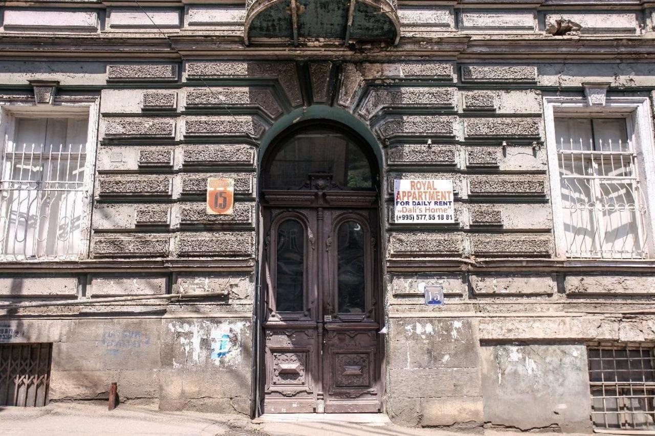 Dali'S Royal Apartment Tbilisi Esterno foto