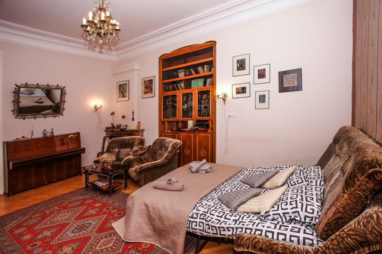 Dali'S Royal Apartment Tbilisi Esterno foto