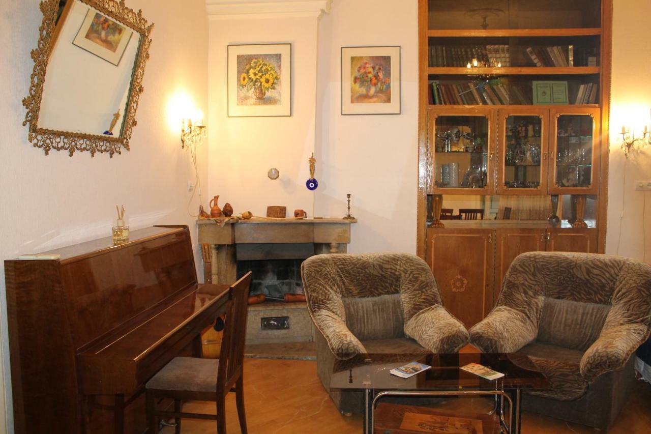 Dali'S Royal Apartment Tbilisi Esterno foto